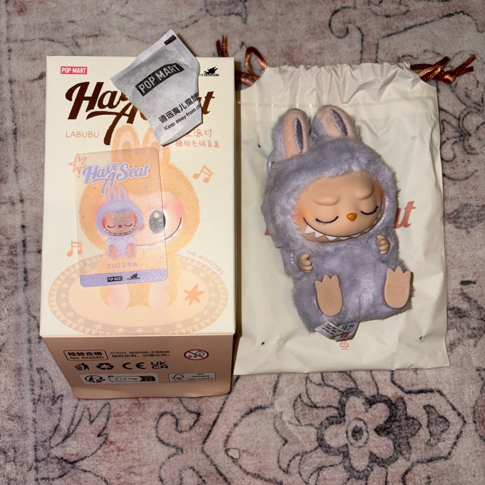 Zizi Have A Seat Labubu Plushie Popmart